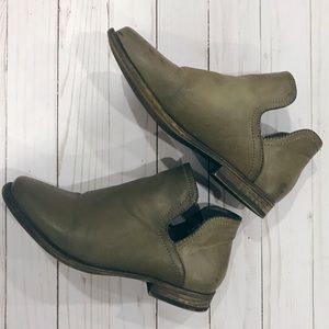 Ankle Boots with Cutouts